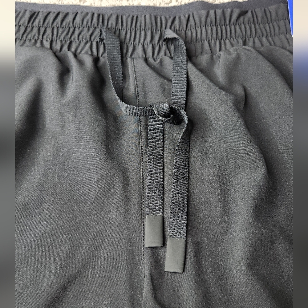 Women's High-Rise Pleated Side Shorts 2.5" - JoyLab Black XXL - Picture 5 of 12